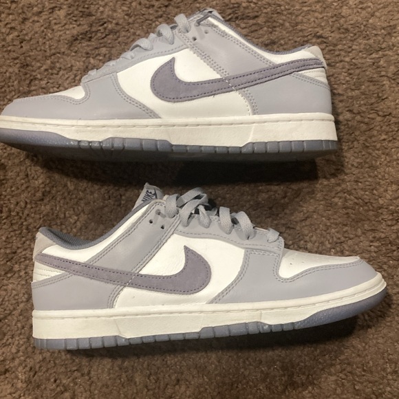 Nike shoes - Picture 4 of 6